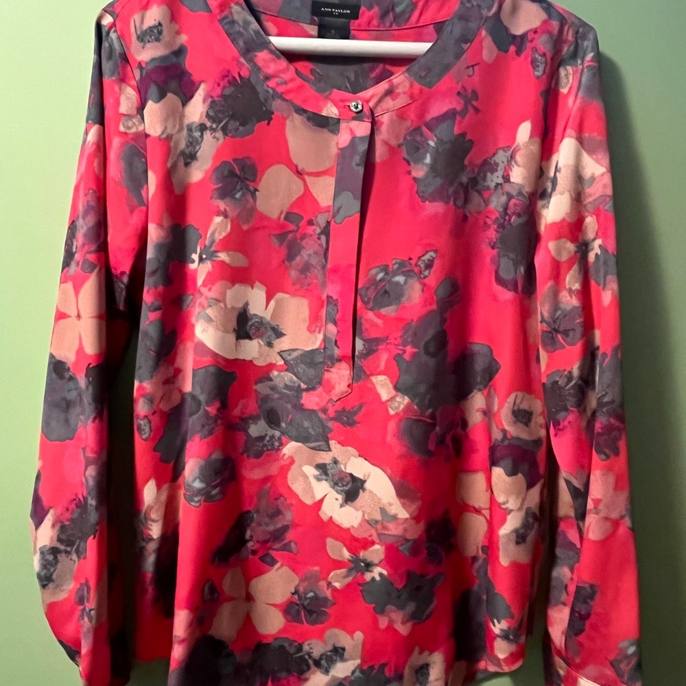 Ann Taylor Pink and Gray Floral Blouse